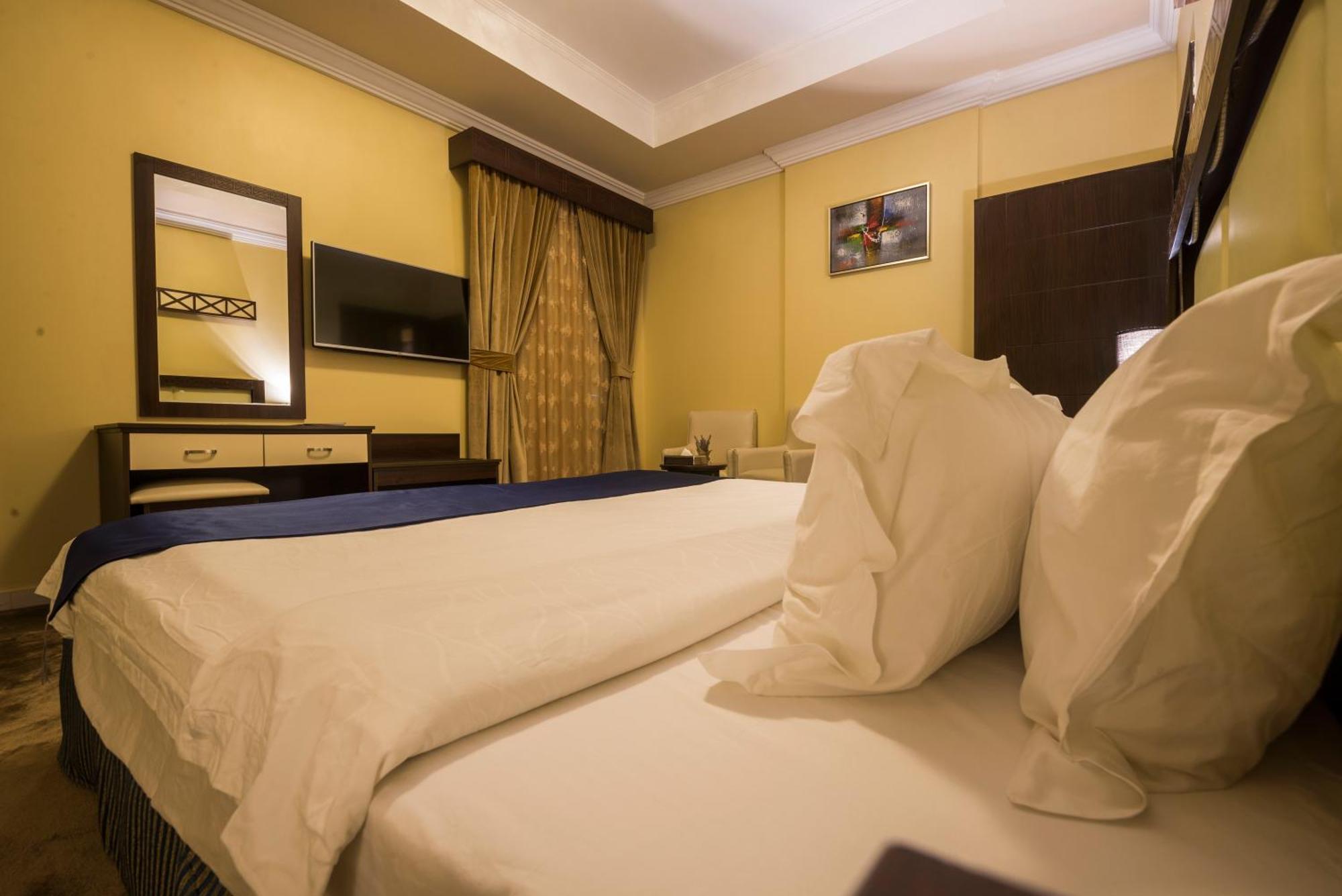 Lahoya Hotel Jeddah Bagian luar foto